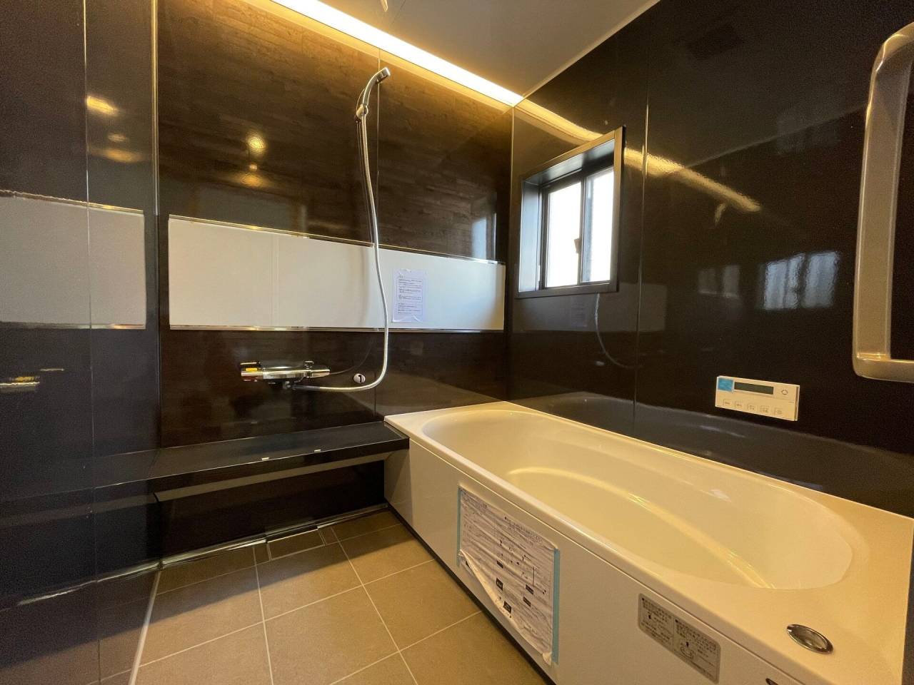 タカラスタンダード製のユニットバスにリフォームをして頂きました。